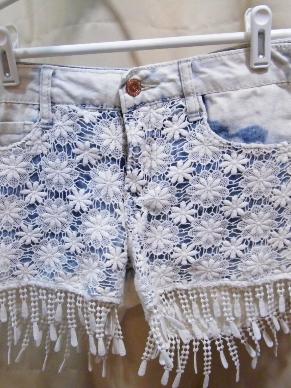 L.e.i Ashley low-rise shorts Sz 5 juniors 2pairs